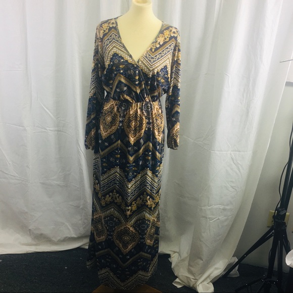 Long Dress with wrap front - Picture 6 of 8